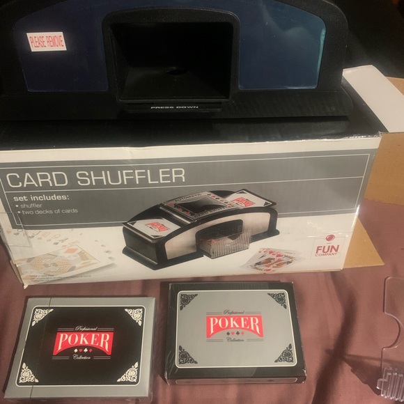 Card shuffler - Picture 2 of 2